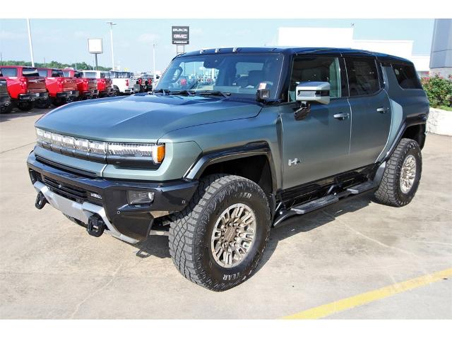 2024 GMC HUMMER EV SUV Vehicle Photo in ROSENBERG, TX 77471-5675