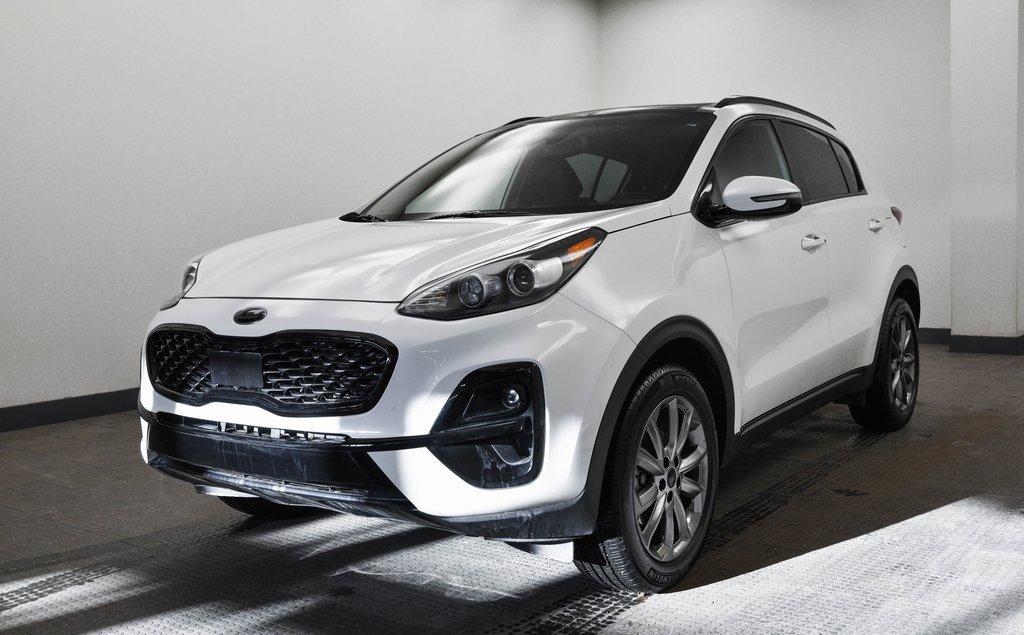 2022 Kia Sportage Vehicle Photo in AKRON, OH 44303-2185