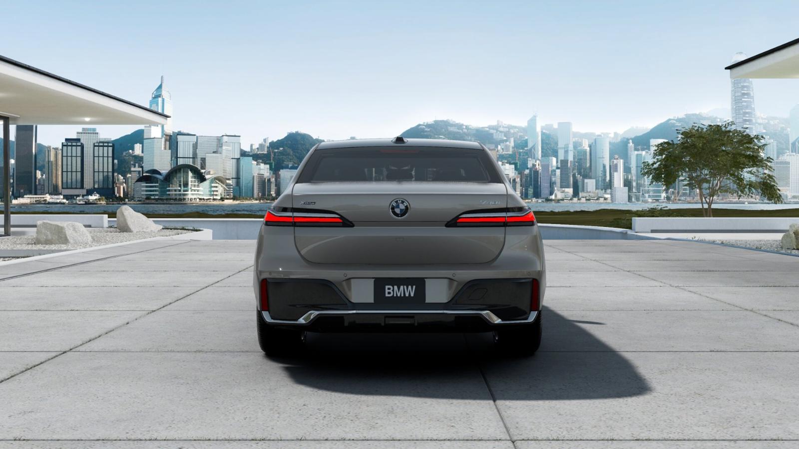 2025 BMW 740i xDrive Vehicle Photo in GRAPEVINE, TX 76051