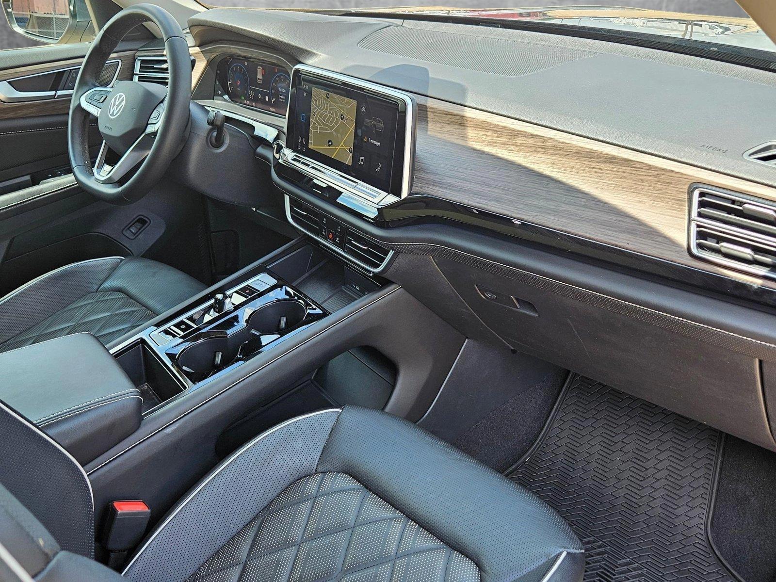 2024 Volkswagen Atlas Vehicle Photo in WACO, TX 76710-2592