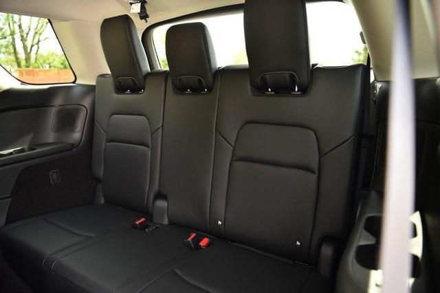 2025 Nissan Pathfinder Vehicle Photo in Ballwin, MO 63011