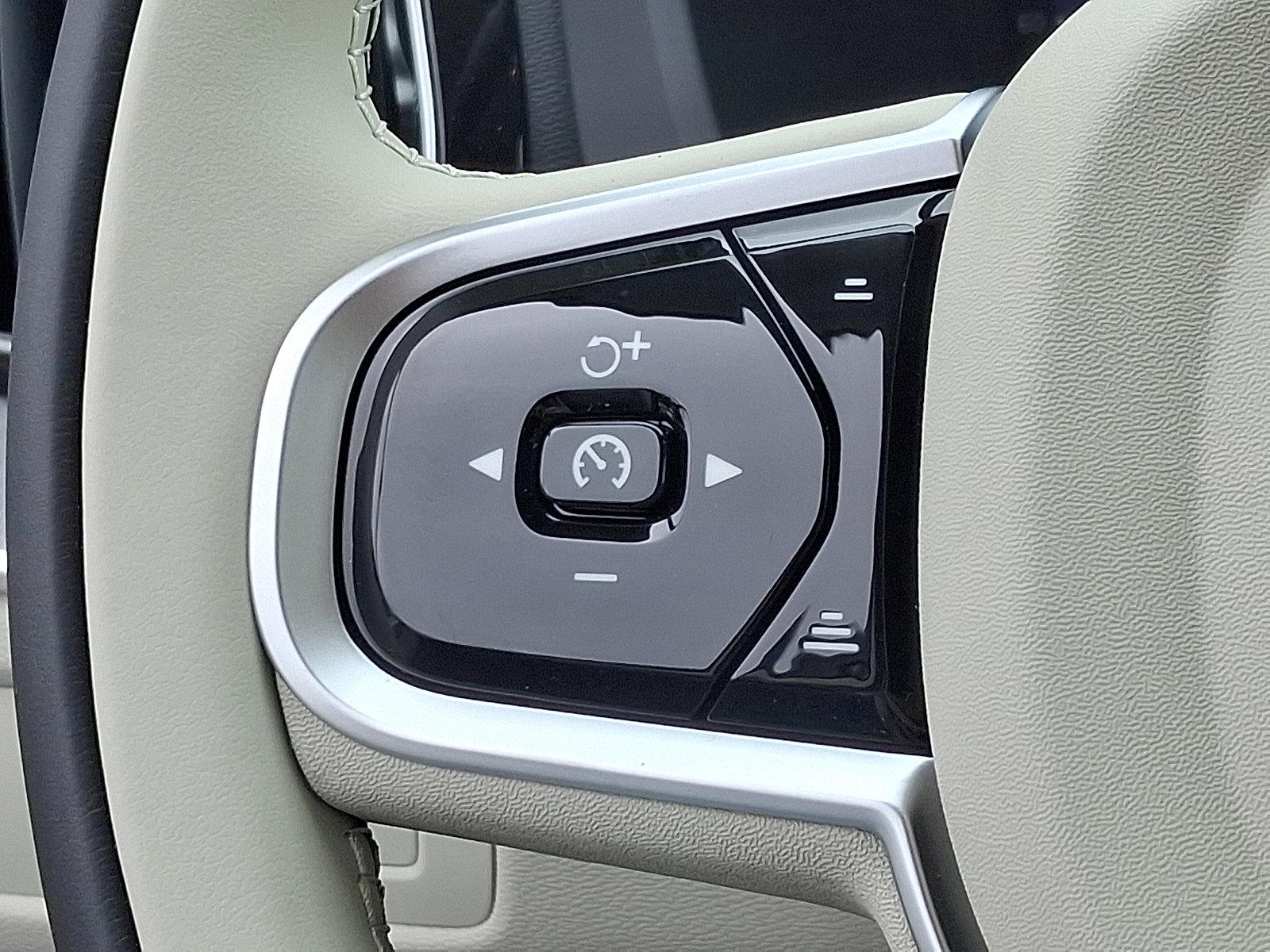 2025 Volvo XC60 Plug-In Hybrid Vehicle Photo in Trevose, PA 19053