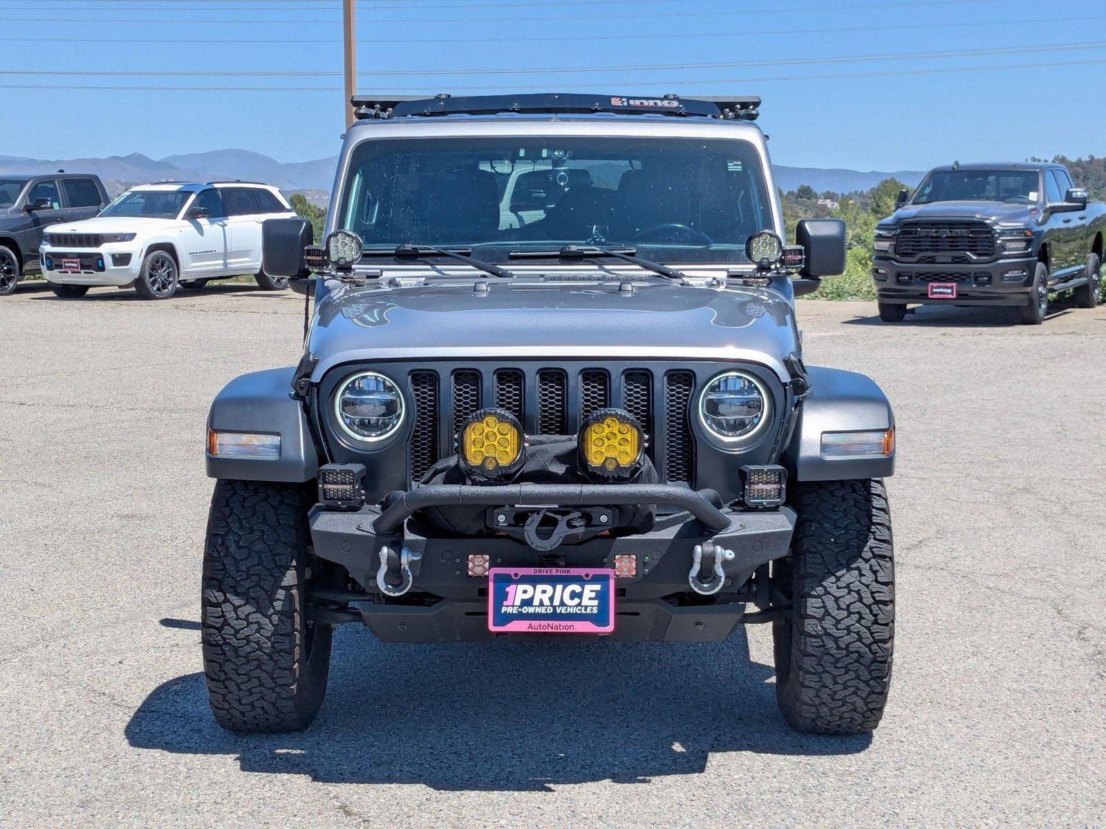2020 Jeep Wrangler Unlimited Vehicle Photo in Valencia, CA 91355