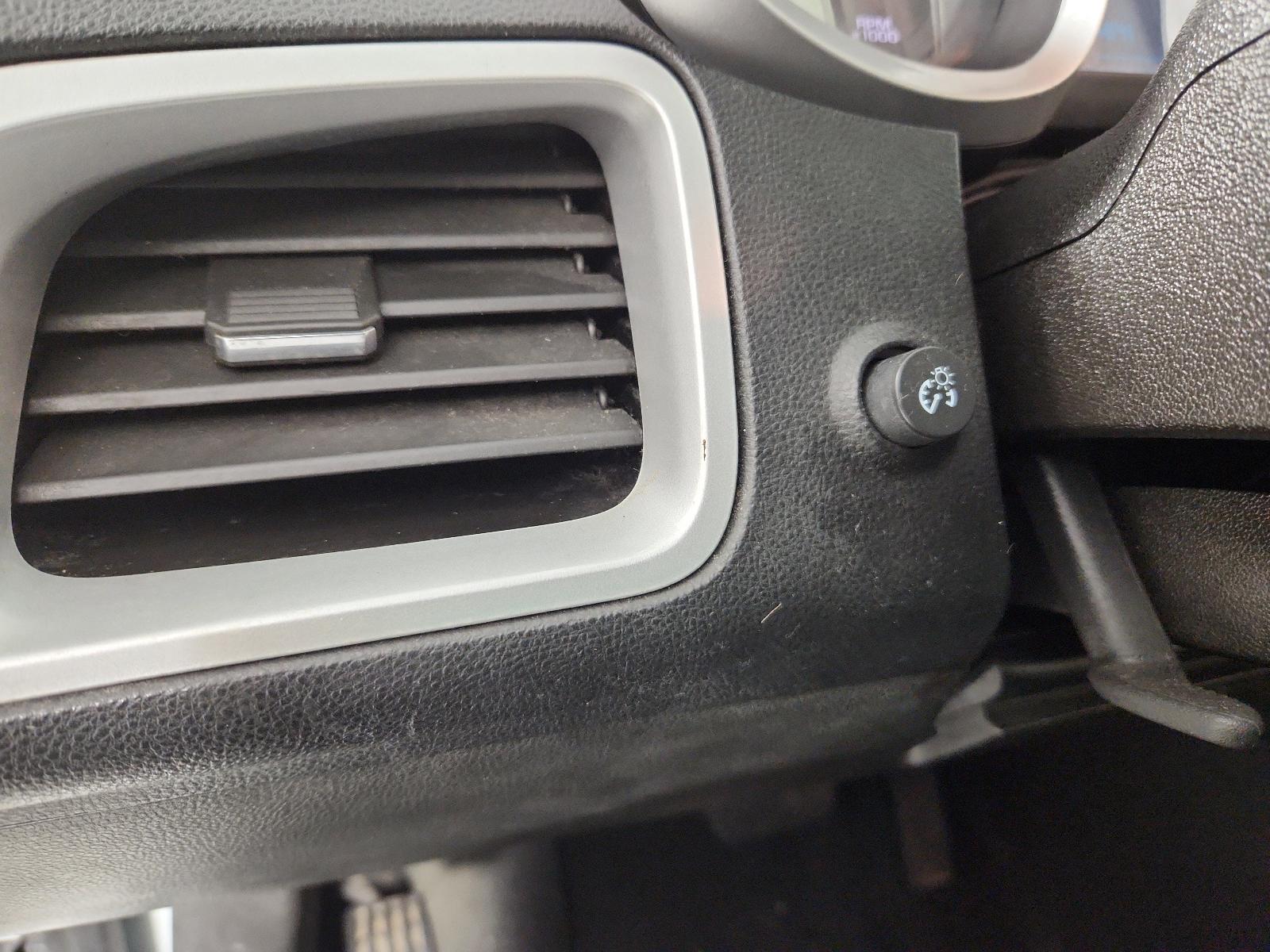 2013 Chevrolet Equinox Vehicle Photo in Georgetown, TX 78626