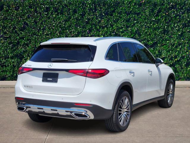 2025 Mercedes-Benz GLC Vehicle Photo in HOUSTON, TX 77079