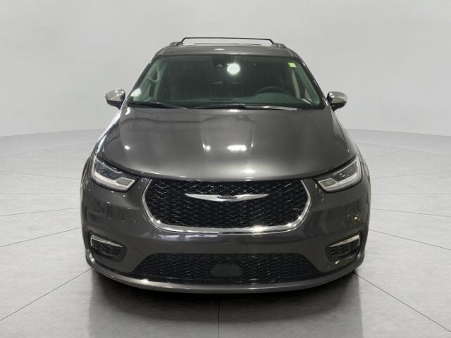2023 Chrysler Pacifica Vehicle Photo in GREEN BAY, WI 54303-3330