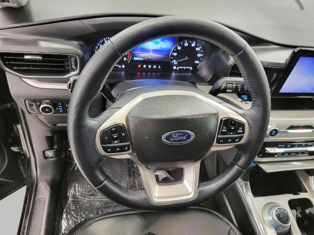 2023 Ford Explorer Vehicle Photo in Neenah, WI 54956