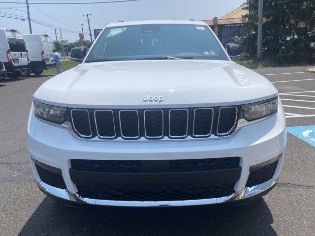 2025 Jeep Grand Cherokee L Vehicle Photo in Doylsetown, PA 18901