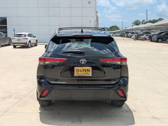 2021 Toyota Highlander Vehicle Photo in SELMA, TX 78154-1460