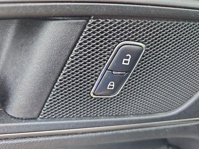 2018 Ford Edge Vehicle Photo in Pleasant Hills, PA 15236
