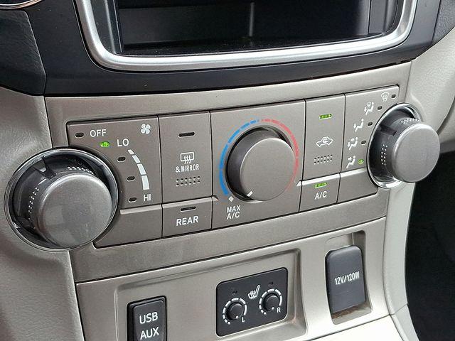 2013 Toyota Highlander Vehicle Photo in PAWLING, NY 12564-3219
