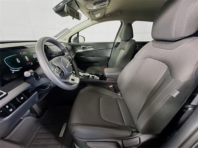 2024 Kia Sportage Hybrid Vehicle Photo in Everett, WA 98204
