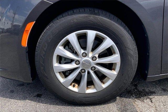 2018 Chrysler Pacifica Vehicle Photo in INDEPENDENCE, MO 64055-1377