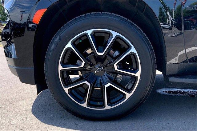 2023 Chevrolet Suburban Vehicle Photo in KANSAS CITY, MO 64114-4502