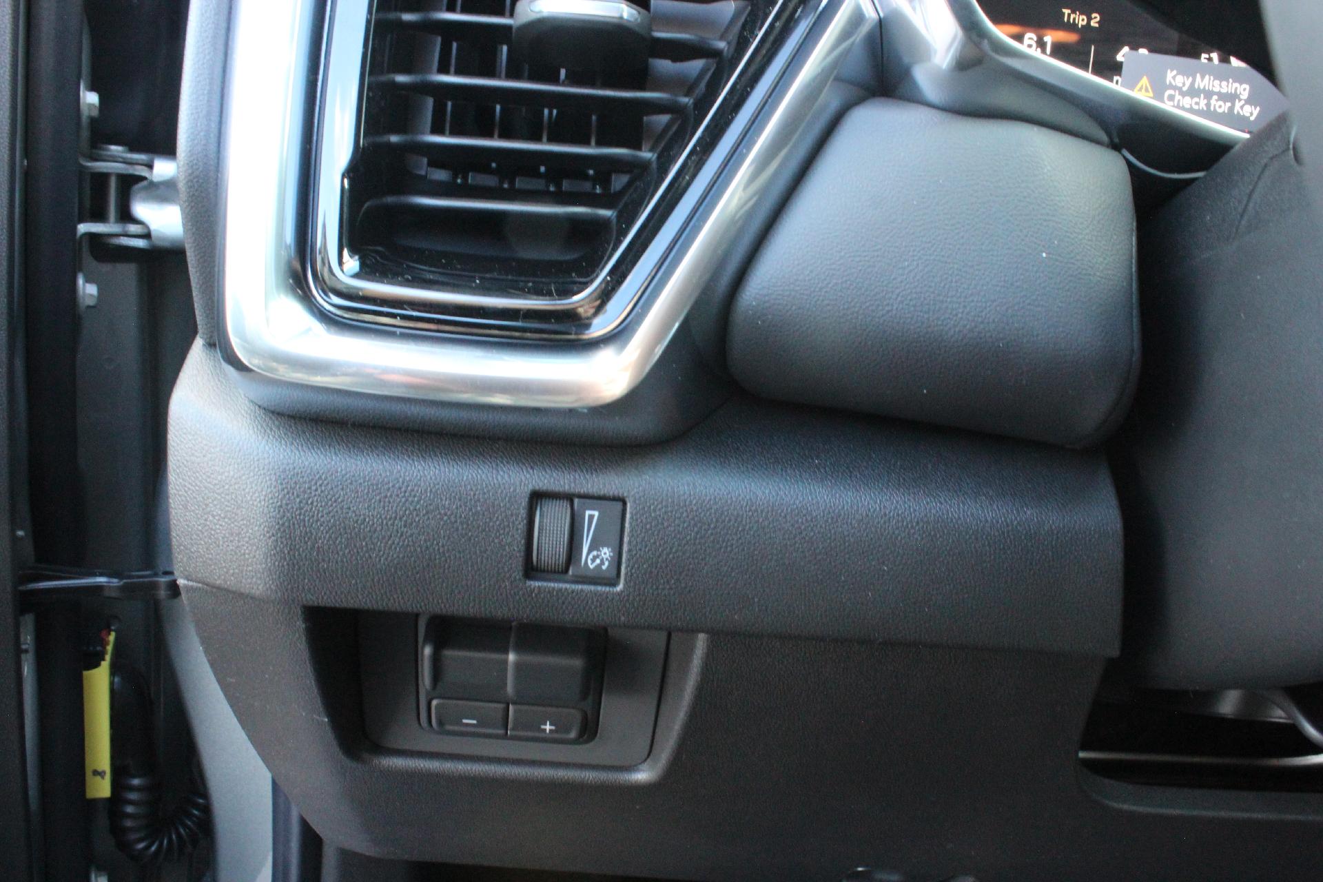 2025 GMC Canyon Vehicle Photo in AURORA, CO 80012-4011