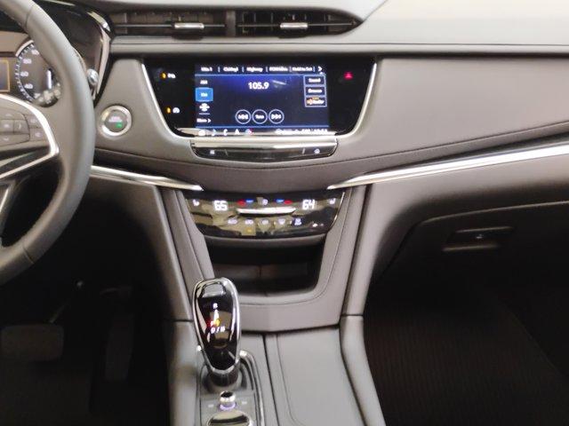 2025 Cadillac XT5 Vehicle Photo in PINEVILLE, NC 28134-8495