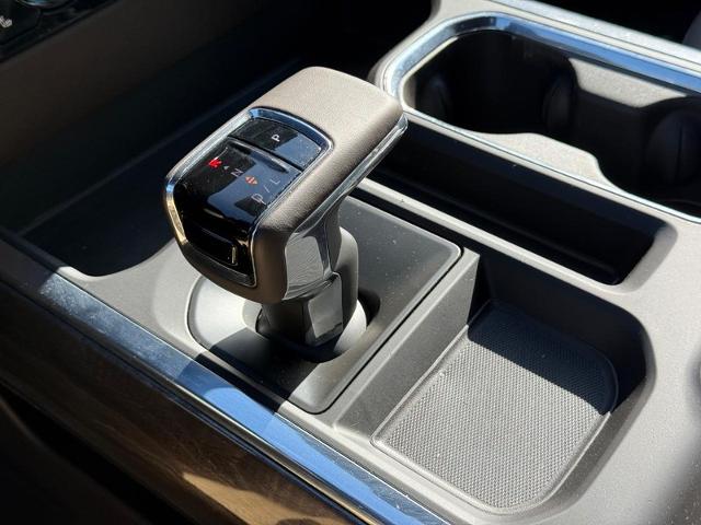 2024 Chevrolet Silverado 1500 Vehicle Photo in COLUMBIA, MO 65203-3903