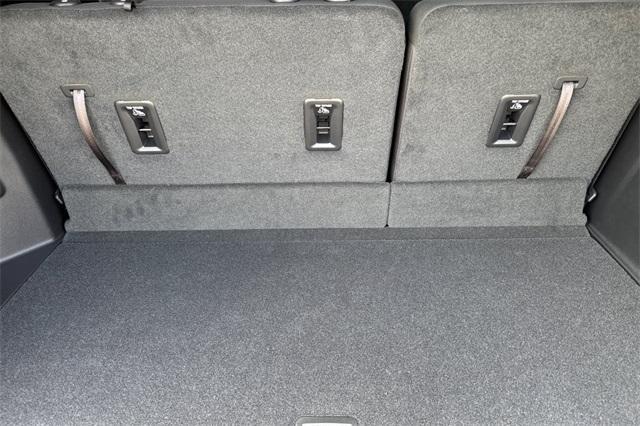 2025 GMC Acadia Vehicle Photo in ELK GROVE, CA 95757-8703