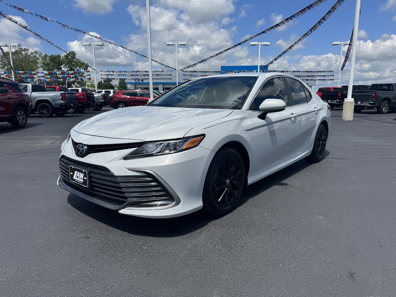 2024 Toyota Camry Vehicle Photo in BOONVILLE, IN 47601-9633
