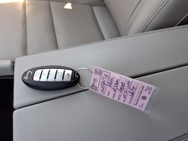 2022 Nissan Rogue Vehicle Photo in Oshkosh, WI 54904