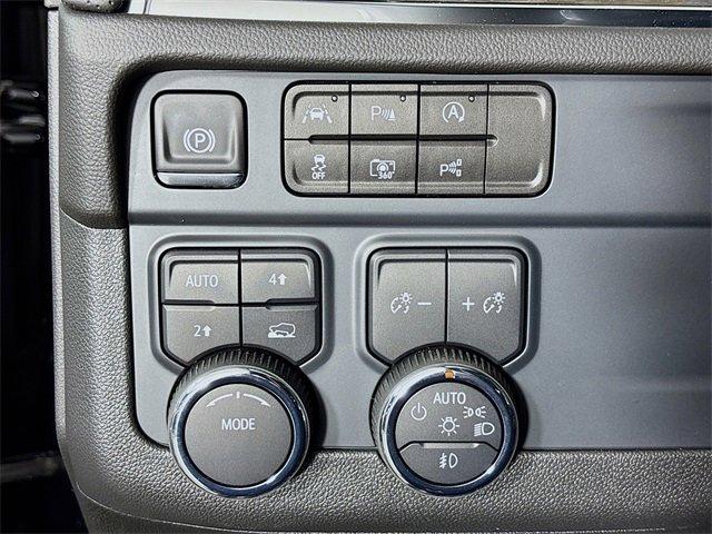 2025 Chevrolet Tahoe Vehicle Photo in PUYALLUP, WA 98371-4149
