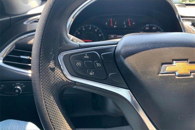 2020 Chevrolet Malibu Vehicle Photo in INDEPENDENCE, MO 64055-1377