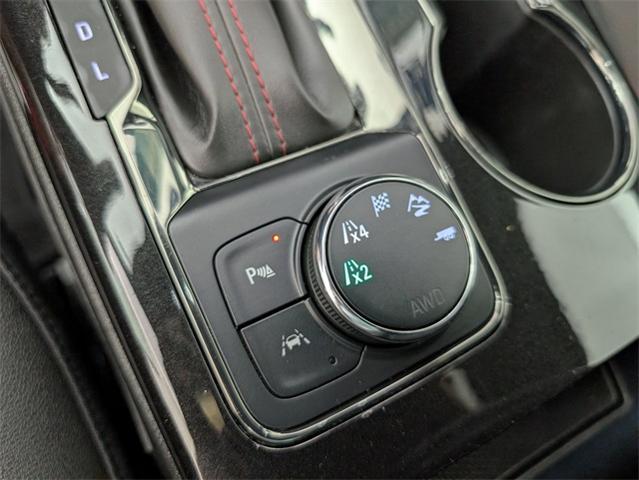 2023 Chevrolet Blazer Vehicle Photo in ENGLEWOOD, CO 80113-6708