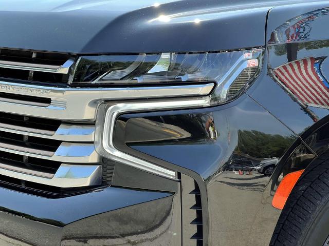 2023 Chevrolet Suburban Vehicle Photo in Roslyn, NY 11576