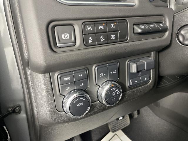 2024 GMC Yukon XL Vehicle Photo in GILBERT, AZ 85297-0402