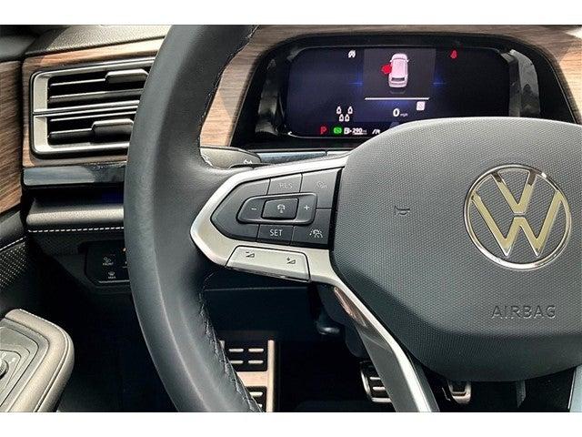 2024 Volkswagen Atlas Vehicle Photo in San Antonio, TX 78230