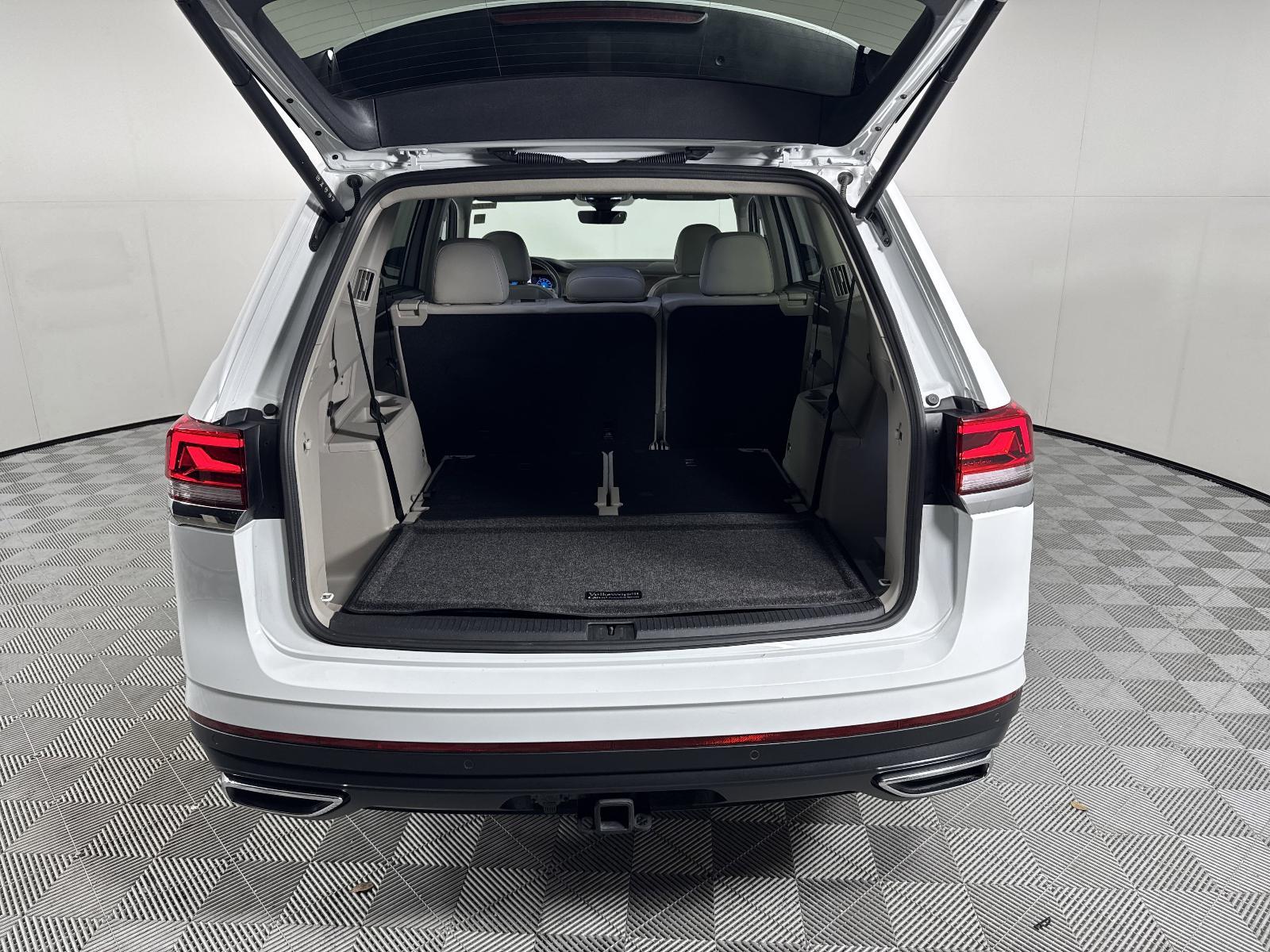 2024 Volkswagen Atlas Vehicle Photo in Georgetown, TX 78626