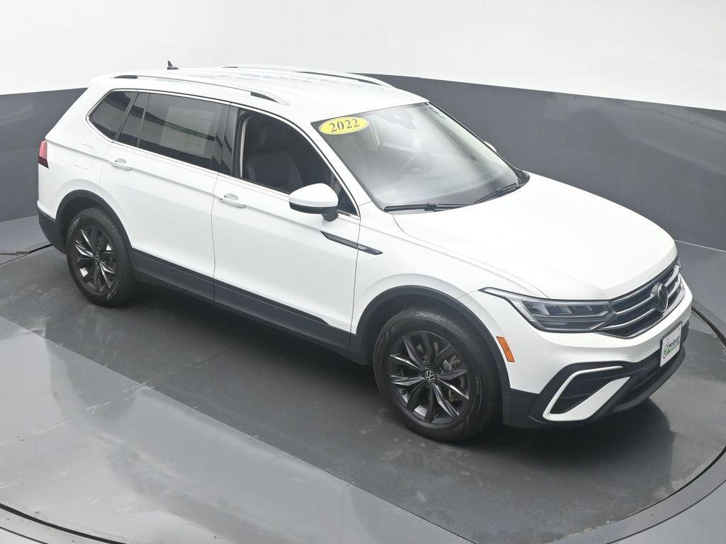 2022 Volkswagen Tiguan Vehicle Photo in Marion, IA 52302