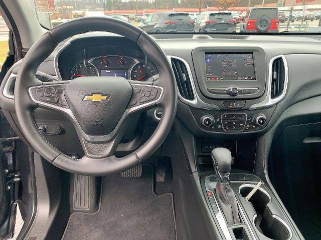 2022 Chevrolet Equinox Vehicle Photo in MOON TOWNSHIP, PA 15108-2571