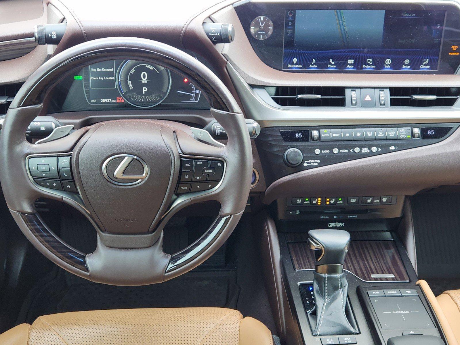 2019 Lexus ES 300h Vehicle Photo in PLANO, TX 75024