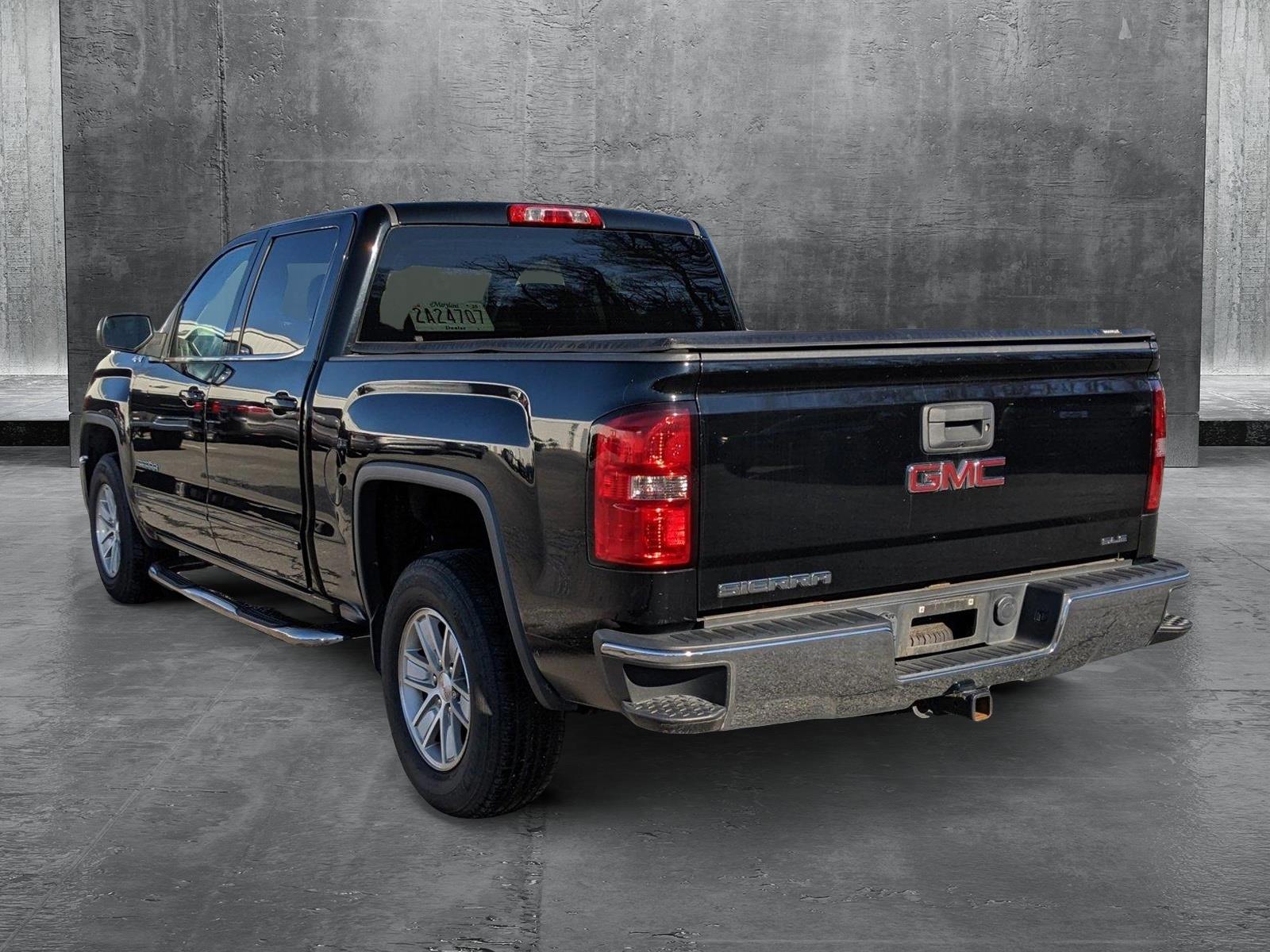 2015 GMC Sierra 1500 Vehicle Photo in TIMONIUM, MD 21093-2300