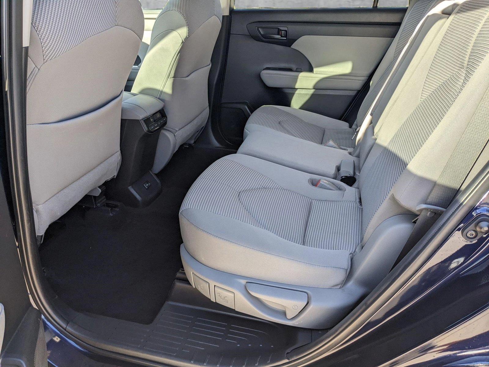 2022 Toyota Highlander Vehicle Photo in Davie, FL 33331