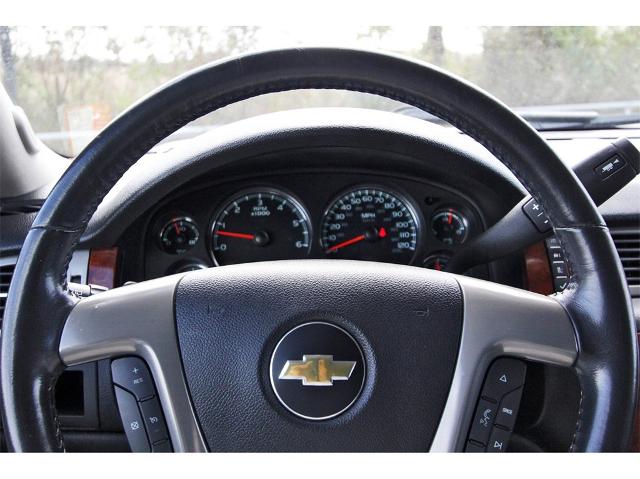 2014 Chevrolet Suburban Vehicle Photo in ROSENBERG, TX 77471-5675