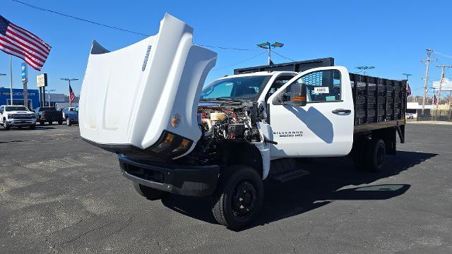 2024 Chevrolet Silverado Chassis Cab Vehicle Photo in INDEPENDENCE, MO 64055-1314