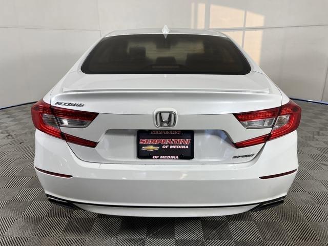 2018 Honda Accord Sedan Vehicle Photo in MEDINA, OH 44256-9001