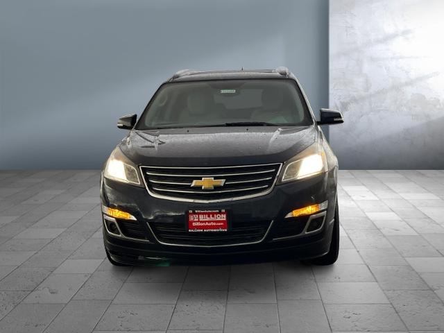 Used 2017 Chevrolet Traverse 2LT with VIN 1GNKRHKD4HJ177418 for sale in Iowa City, IA