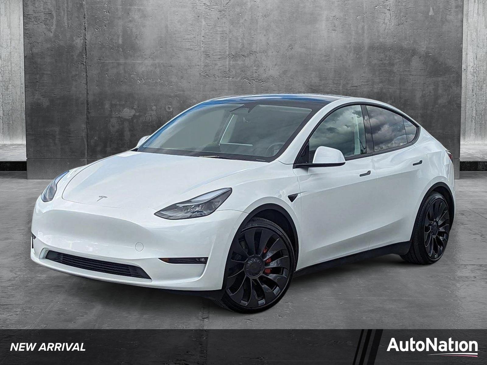2025 Tesla Model Y Vehicle Photo in Spokane Valley, WA 99212
