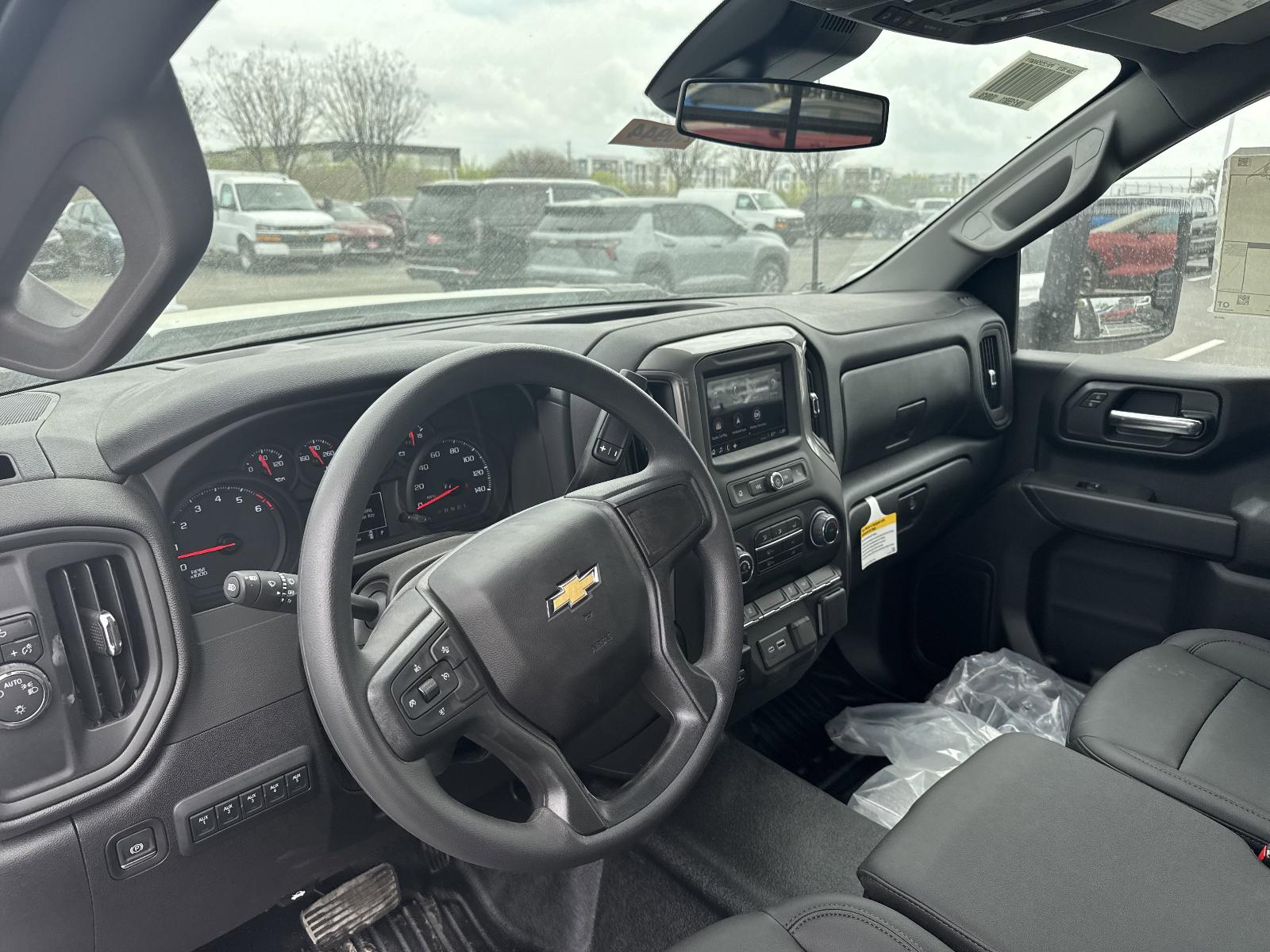 2025 Chevrolet Silverado 3500 HD Chassis Cab Vehicle Photo in GEORGETOWN, TX 78626-7508