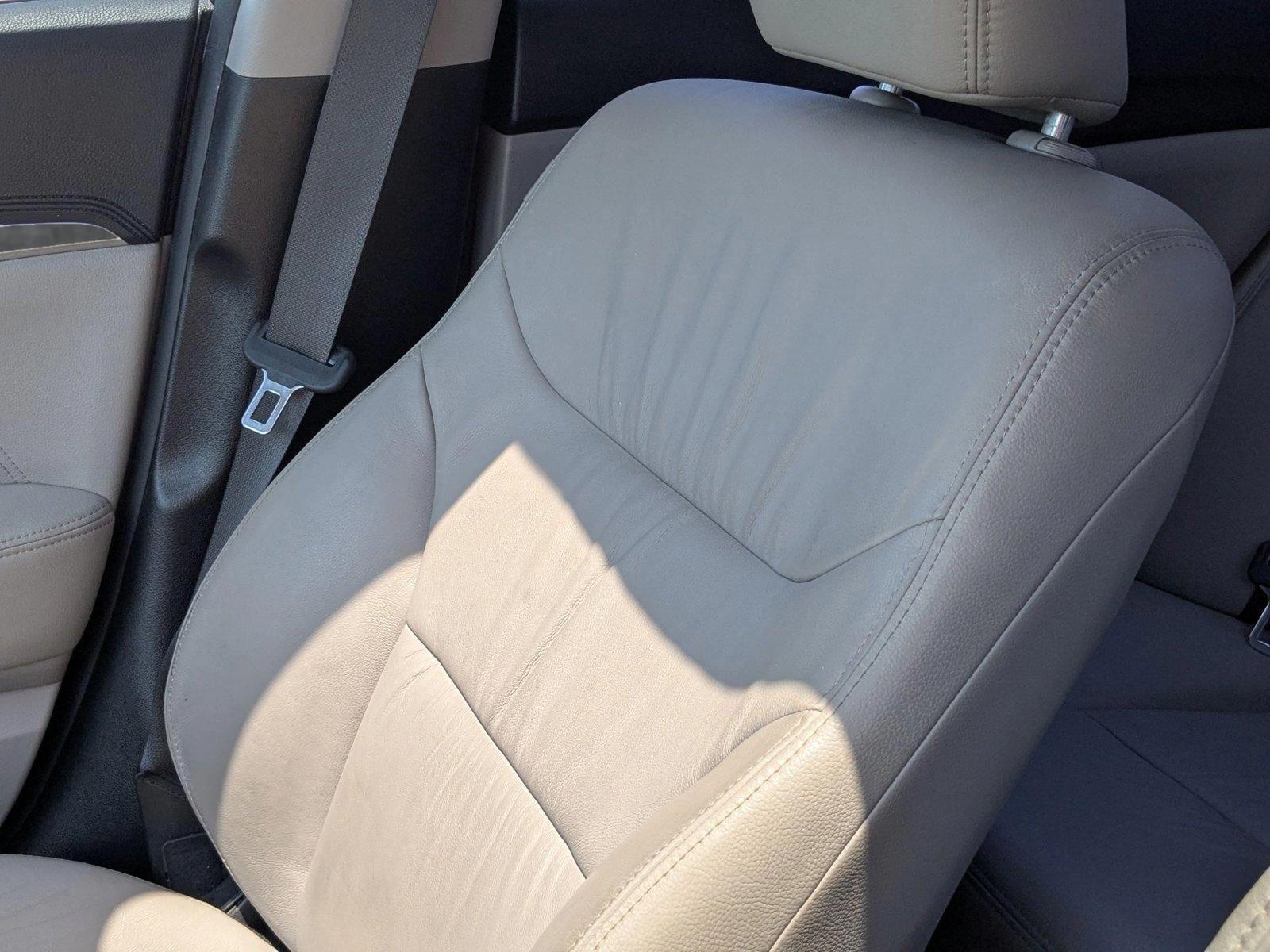 2014 Honda Civic Sedan Vehicle Photo in PEMBROKE PINES, FL 33024-6534