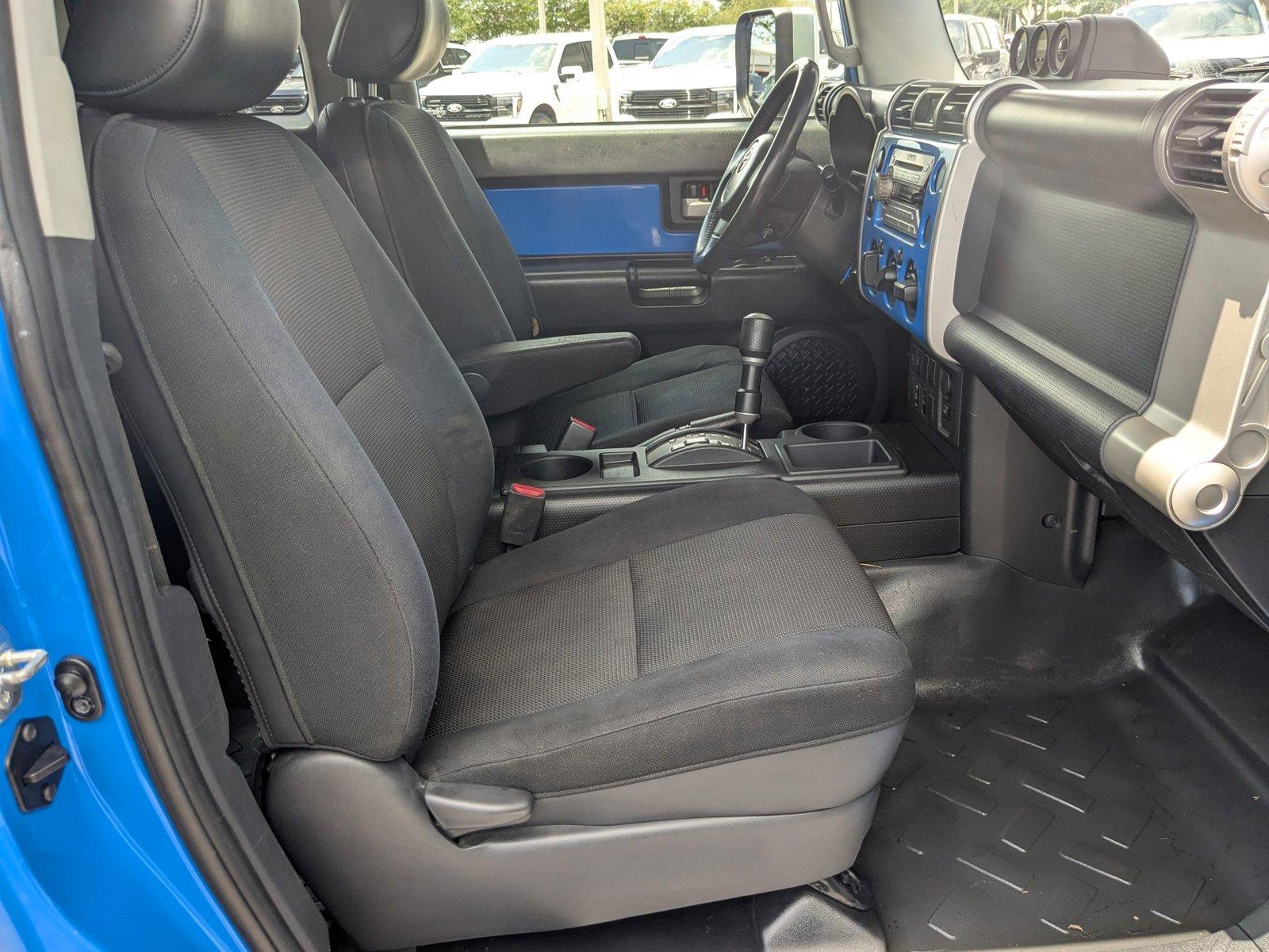 2007 Toyota FJ Cruiser Vehicle Photo in St. Petersburg, FL 33713