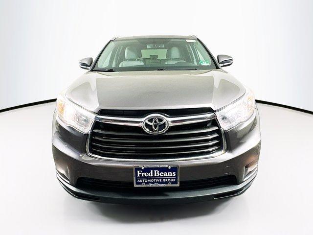 2016 Toyota Highlander Vehicle Photo in Flemington, NJ 08822