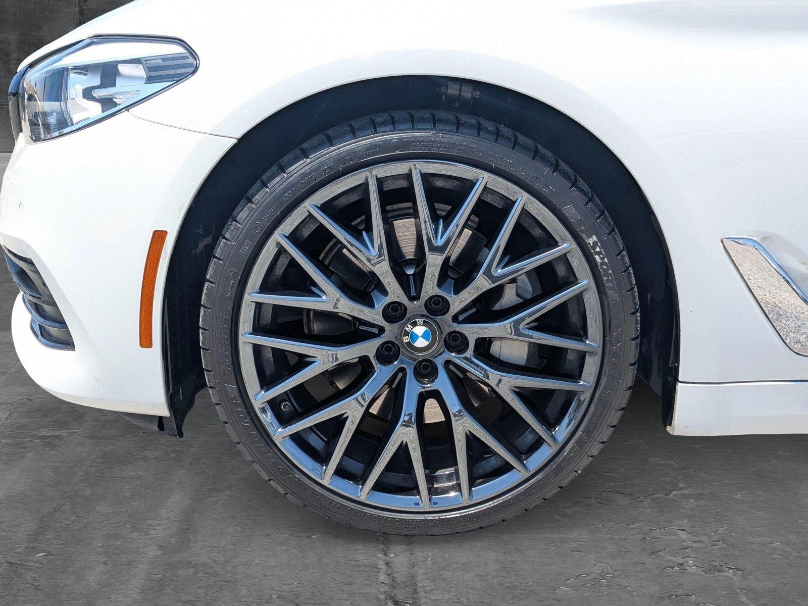 2018 BMW 540i Vehicle Photo in Valencia, CA 91355