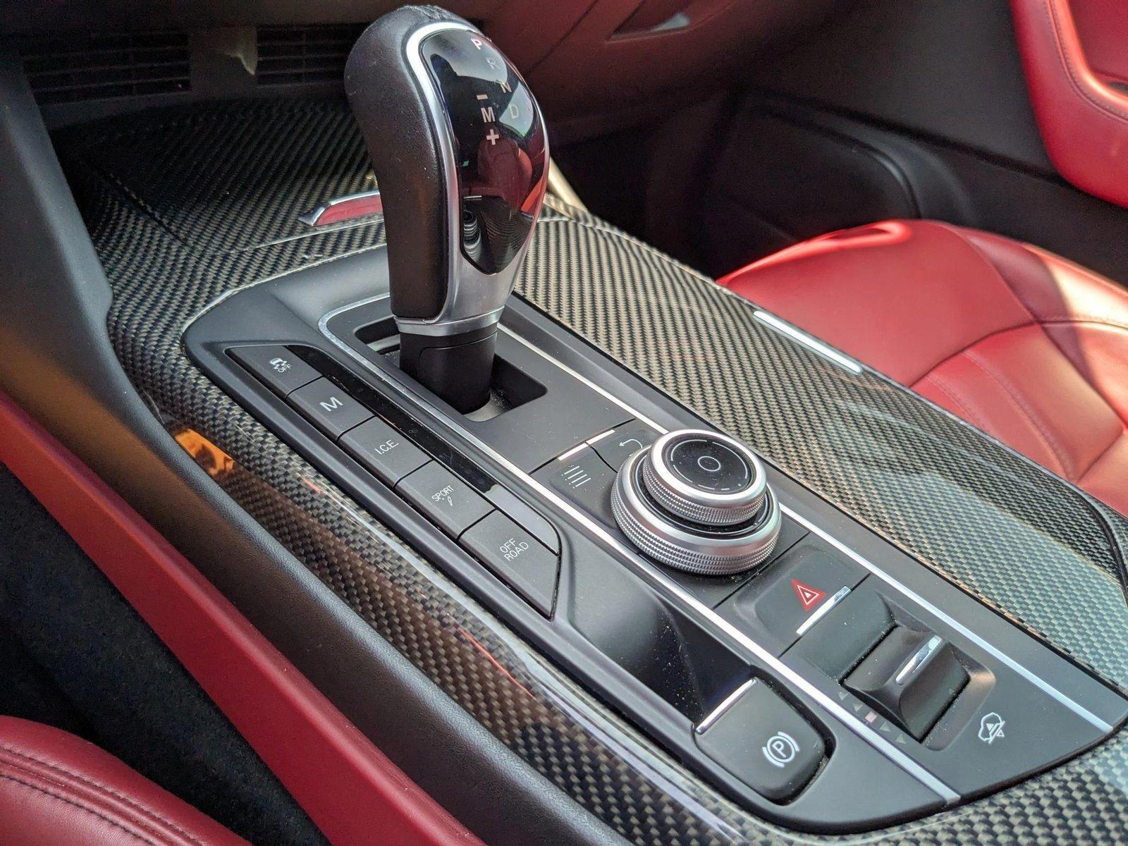 2017 Maserati Levante Vehicle Photo in St. Petersburg, FL 33713