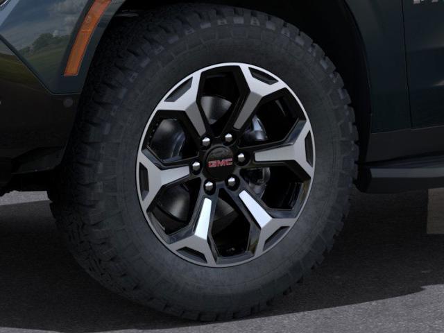 2025 GMC Yukon Vehicle Photo in GREEN BAY, WI 54303-3330