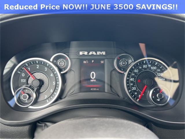 2025 Ram 1500 Vehicle Photo in GREEN BAY, WI 54304-5303