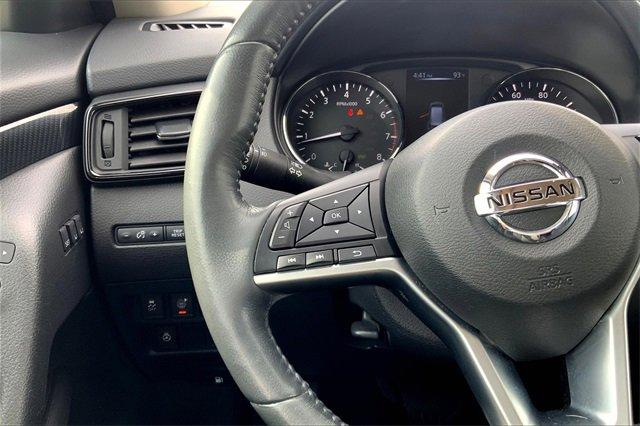 2017 Nissan Rogue Vehicle Photo in TOPEKA, KS 66609-0000